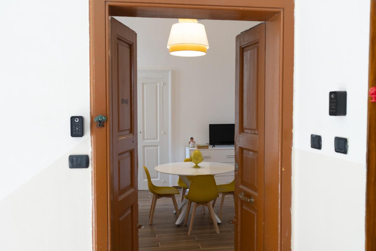 Palazzo Manzoni Apartments Bari Quarto foto